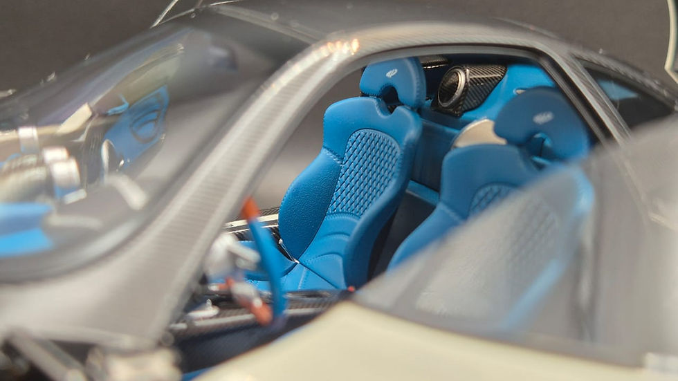 Thumbnail: Pagani Zonda F - 2005 - Bianco Fabriano