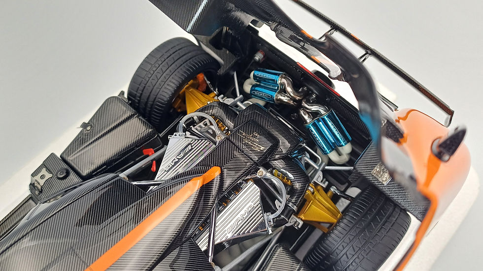 Thumbnail: Pagani Zonda Cinque Coupe - 2009 - Arancio St. Tropez