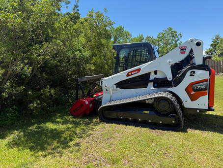 Bobcat skid steer beginning forestry mulching
