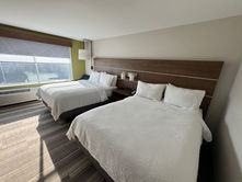 Holiday Inn Express Hotel Room 