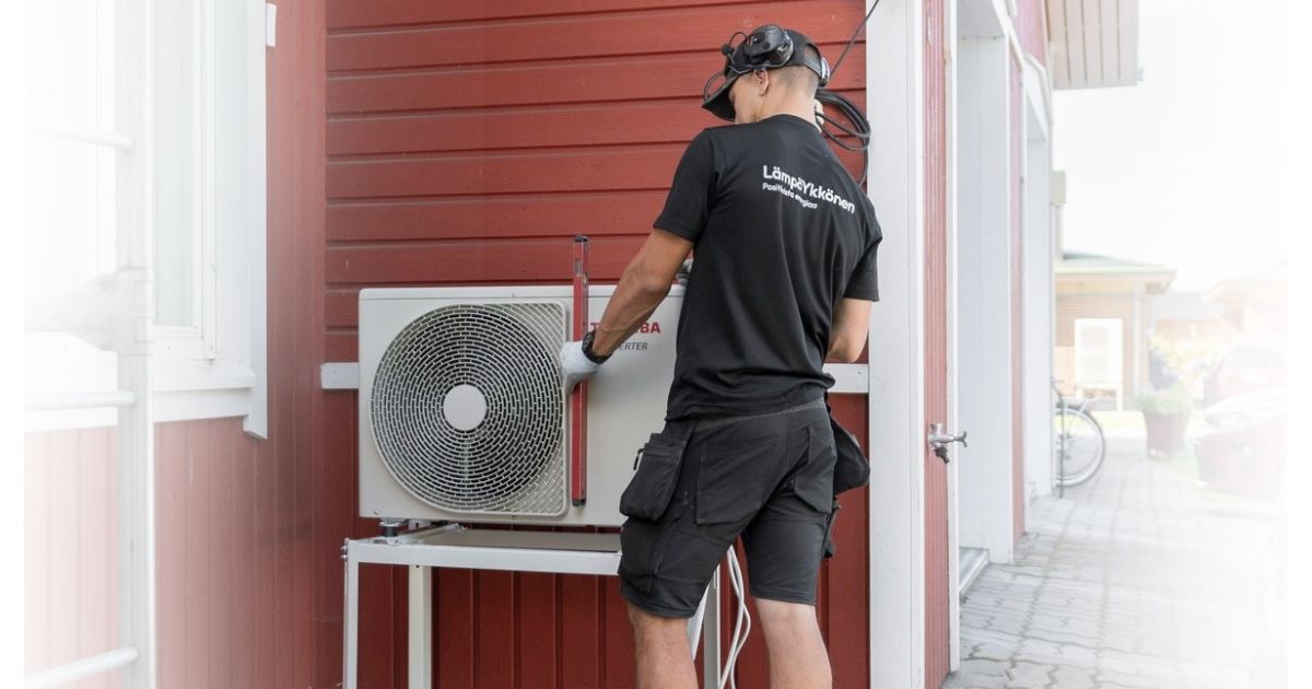 Lämpöpumppuasentajia ja -huoltajia