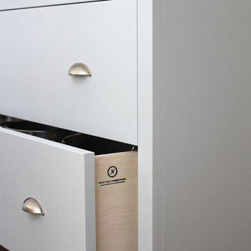 Spacious shaker style