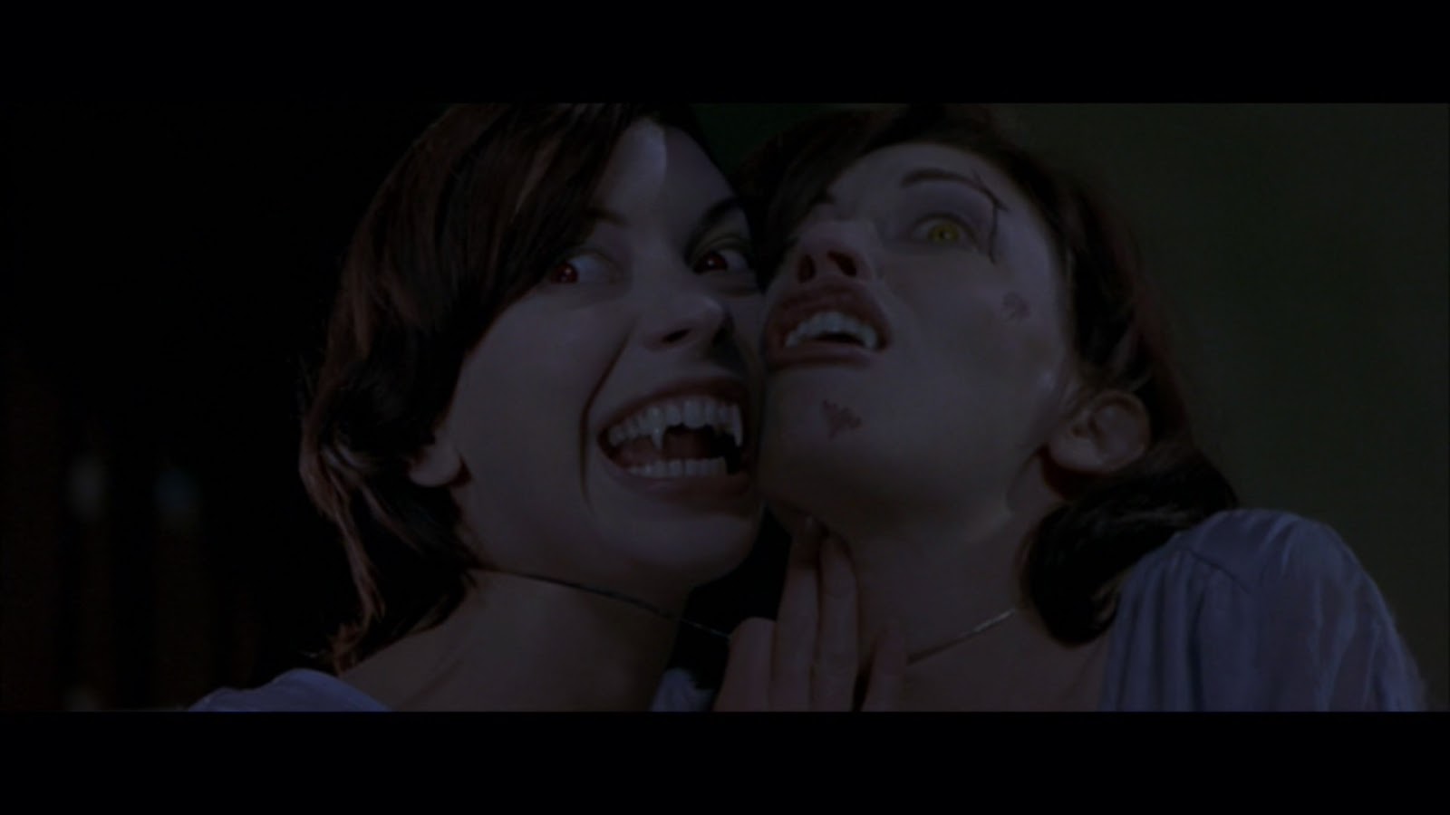 Граф дракула 2014. Дракула 2: вознесение (2002). Дракула 2 дата выхода. Люк эванс дракула 2. Люк эванс дракула колосажатель.