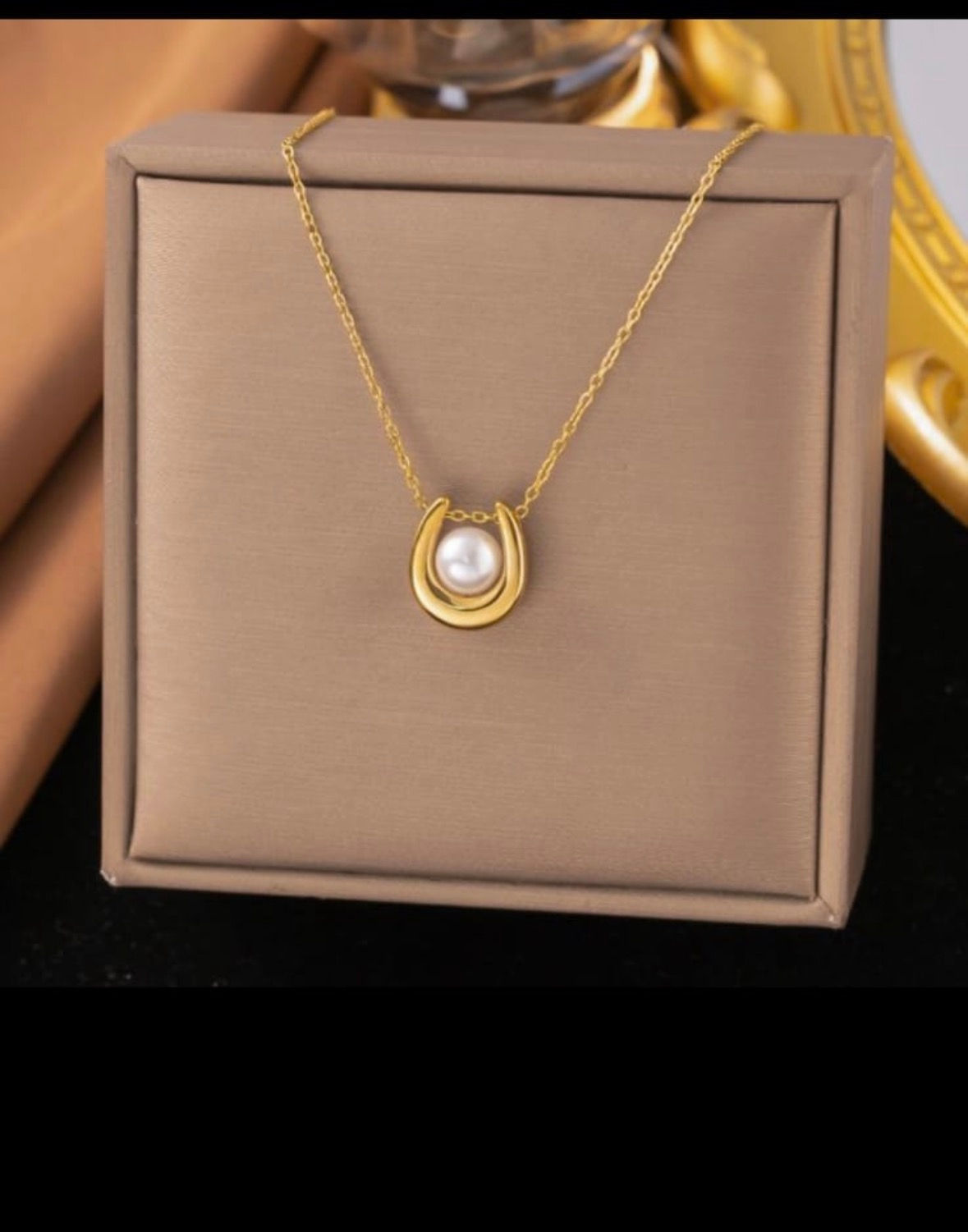 U shaped Pearl Necklace