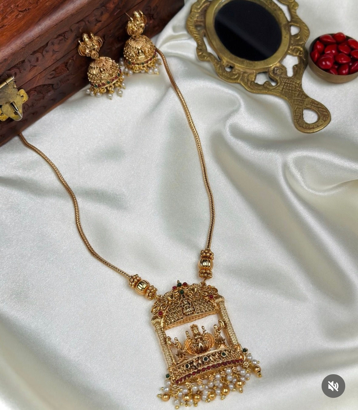 Shree - Lakshmi Temple Necklace