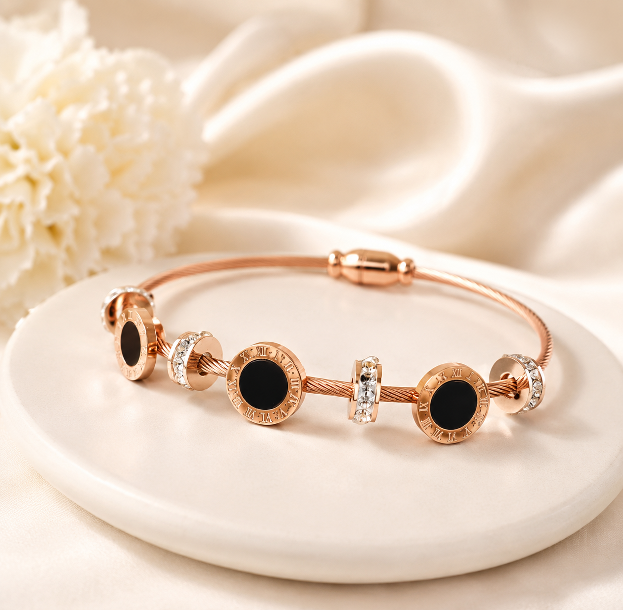 Roman Eclat - Roman number style bangle bracelet - Rosegold