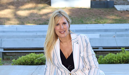 foto mariana_edited.jpg