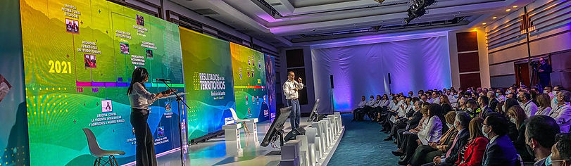 alquiler de pantallas led para conferencias y seminarios en marbella.www.promusicmarbella.