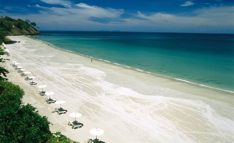 64Pantai.jpg