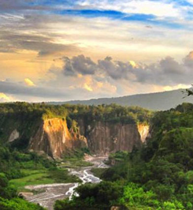 Ngarai-Sianok.jpg