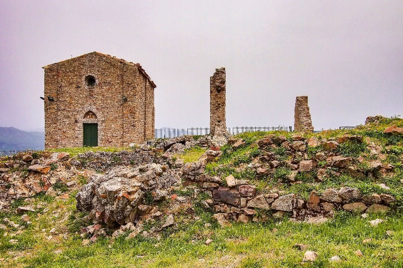 Geraci Siculo Castello