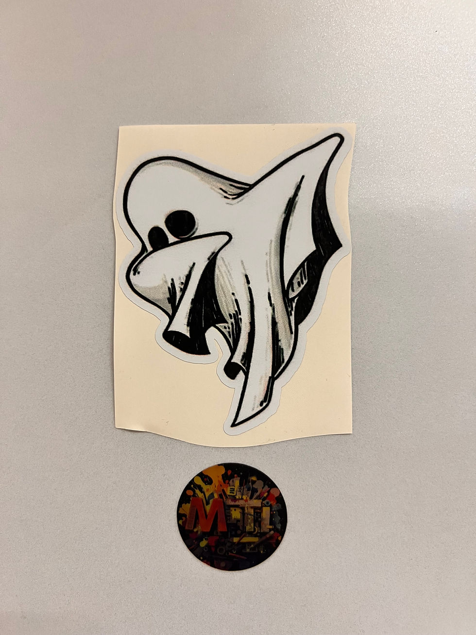 Sevimli Hayalet Ghost Sticker 9x8Cm Folyo Kaplama-Araba Motosiklet Kask Modifiye