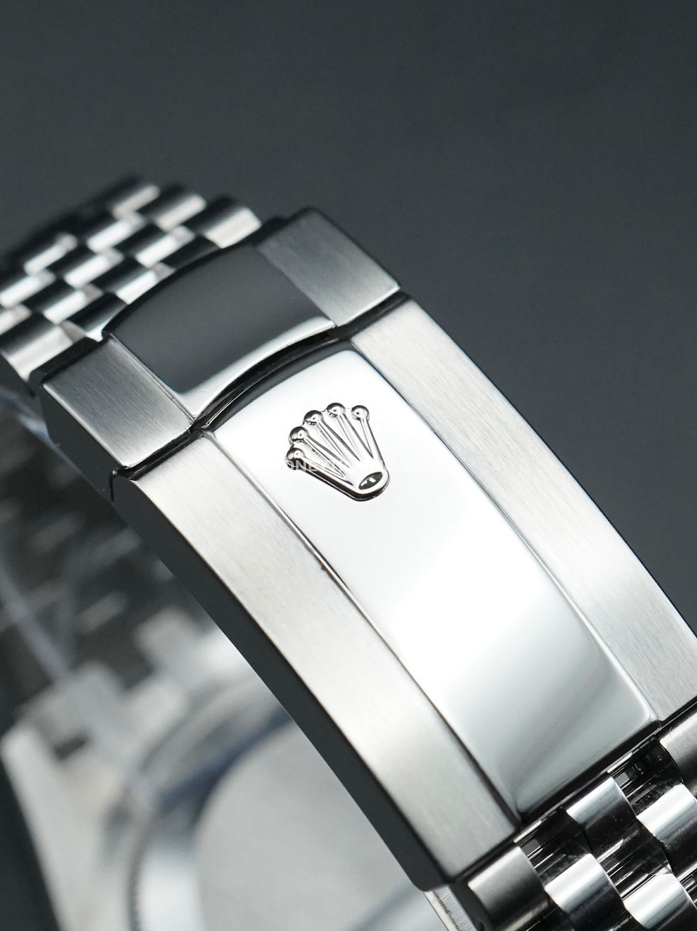 Miniature : ROLEX DATEJUST 36 CADRAN ARGENT (126234) - 2025 FULL SET