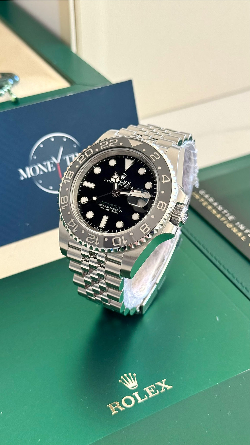 Miniatura: ROLEX GMT-MASTER II BRUCE WAYNE (126710GRNR) - 10/2024 NEW STICKERS FULL SET