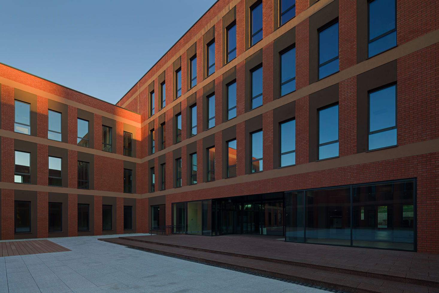 University of Warmia-Mazuri, Poland, Bengali Sunrise, King Size, King Klinker America, thin brick