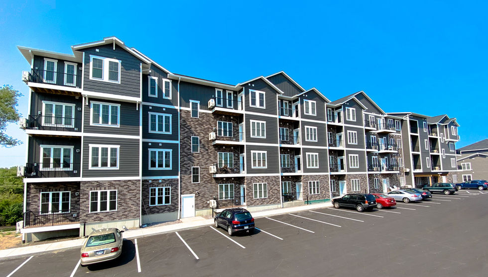 Great River Residence, Onalaska, Wisconsin, Dark Fortress, Platinum Skies, Aztec Ghost, Roman Theatre, King Size, King Klinker America