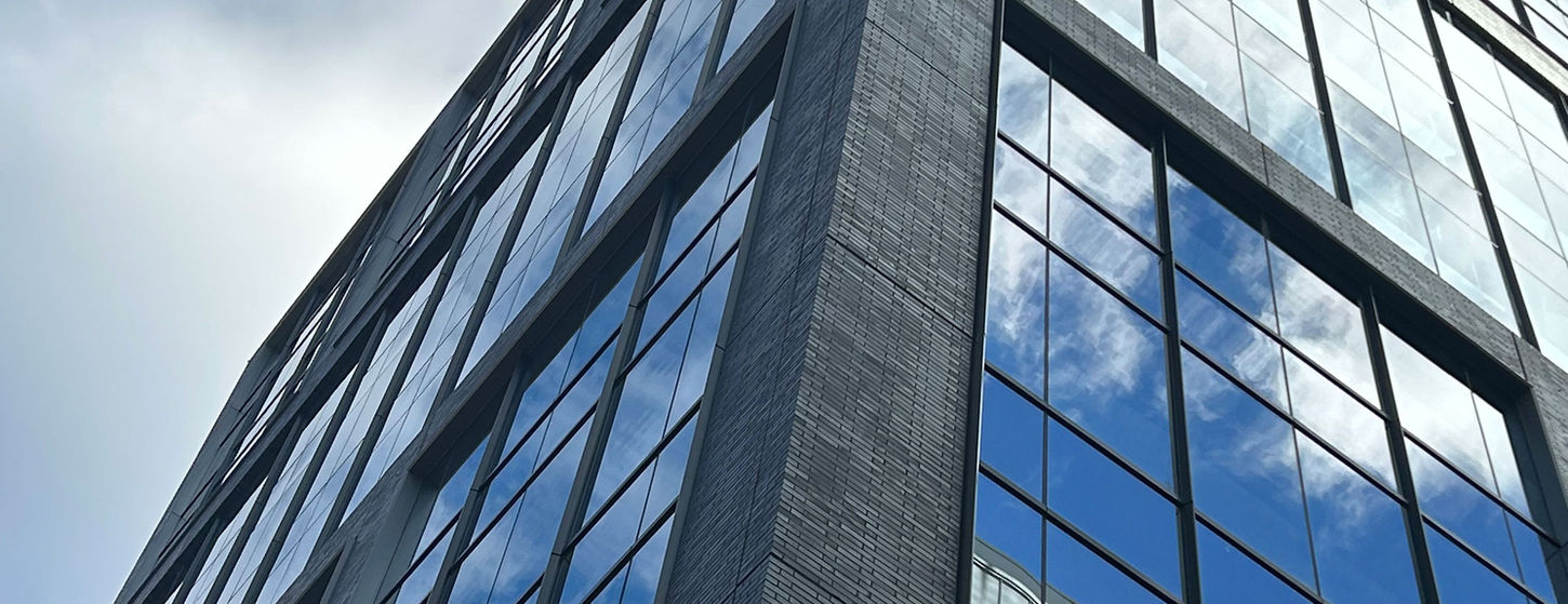 Market Place, Philadephia, King Klinker Thin Brick, Obsidian Shadow, Norman Size