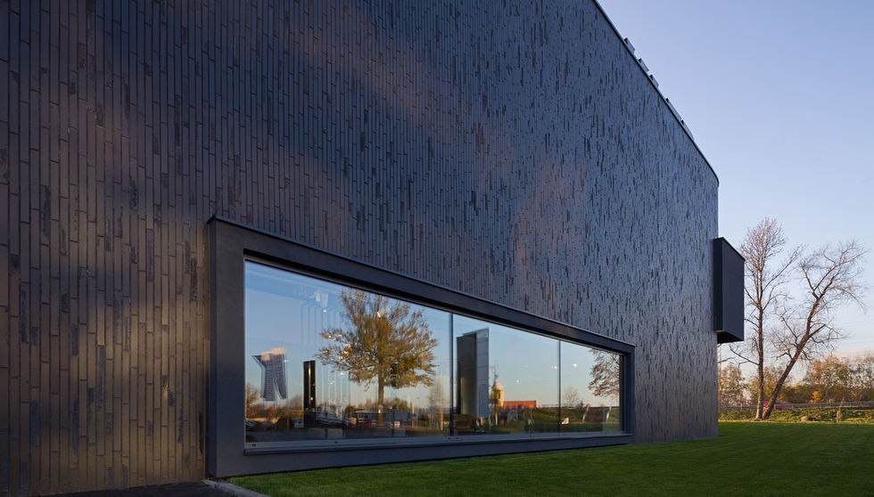 Kler, Katowice, Poland, Black Beauty, Imperial Size, King Klinker America, thin brick