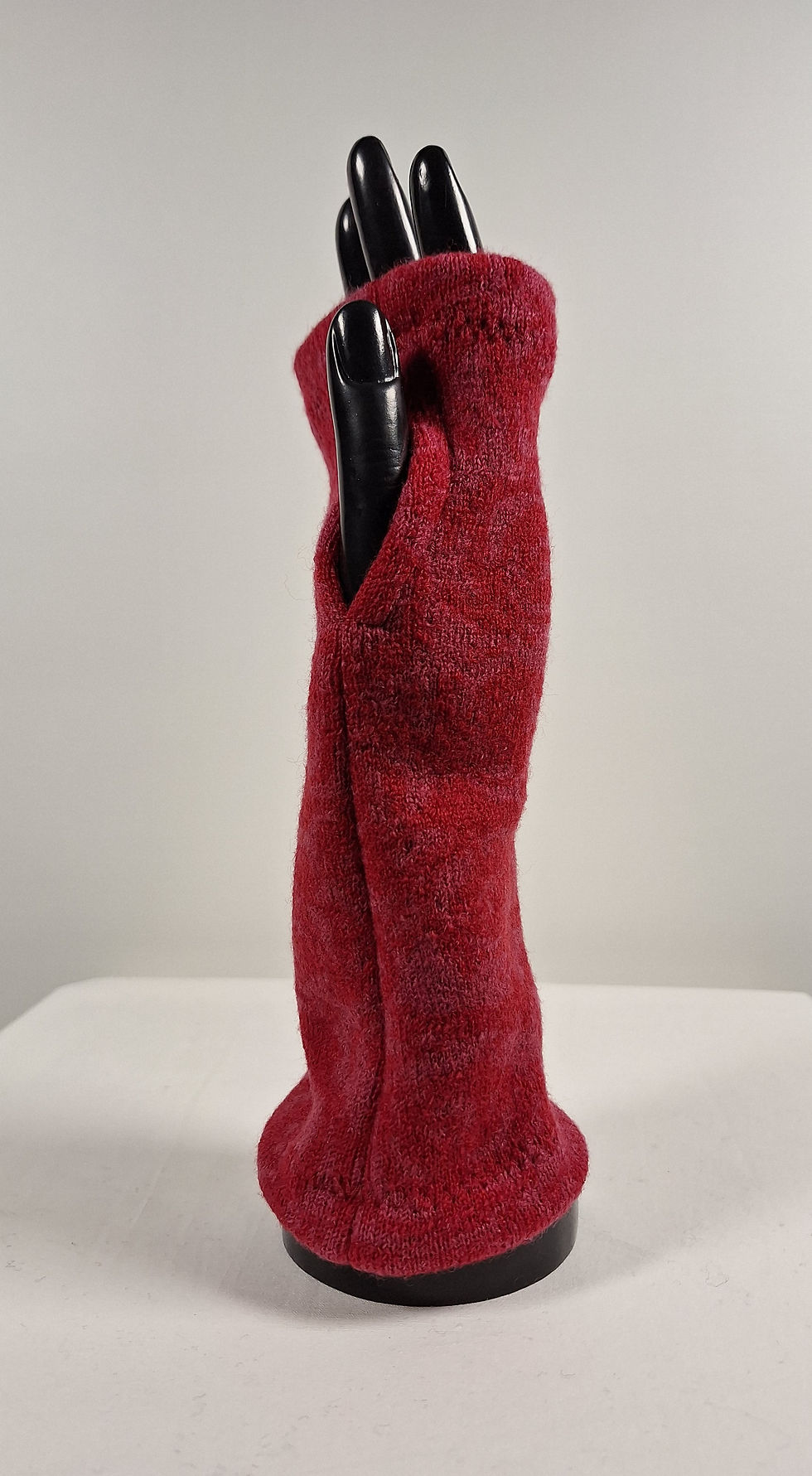 Miniaturbild: Armstulpen aus Merinowolle mit Daumenloch