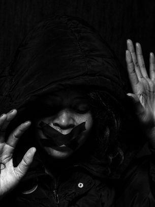 Early Signs You're In An Abusive Relationship