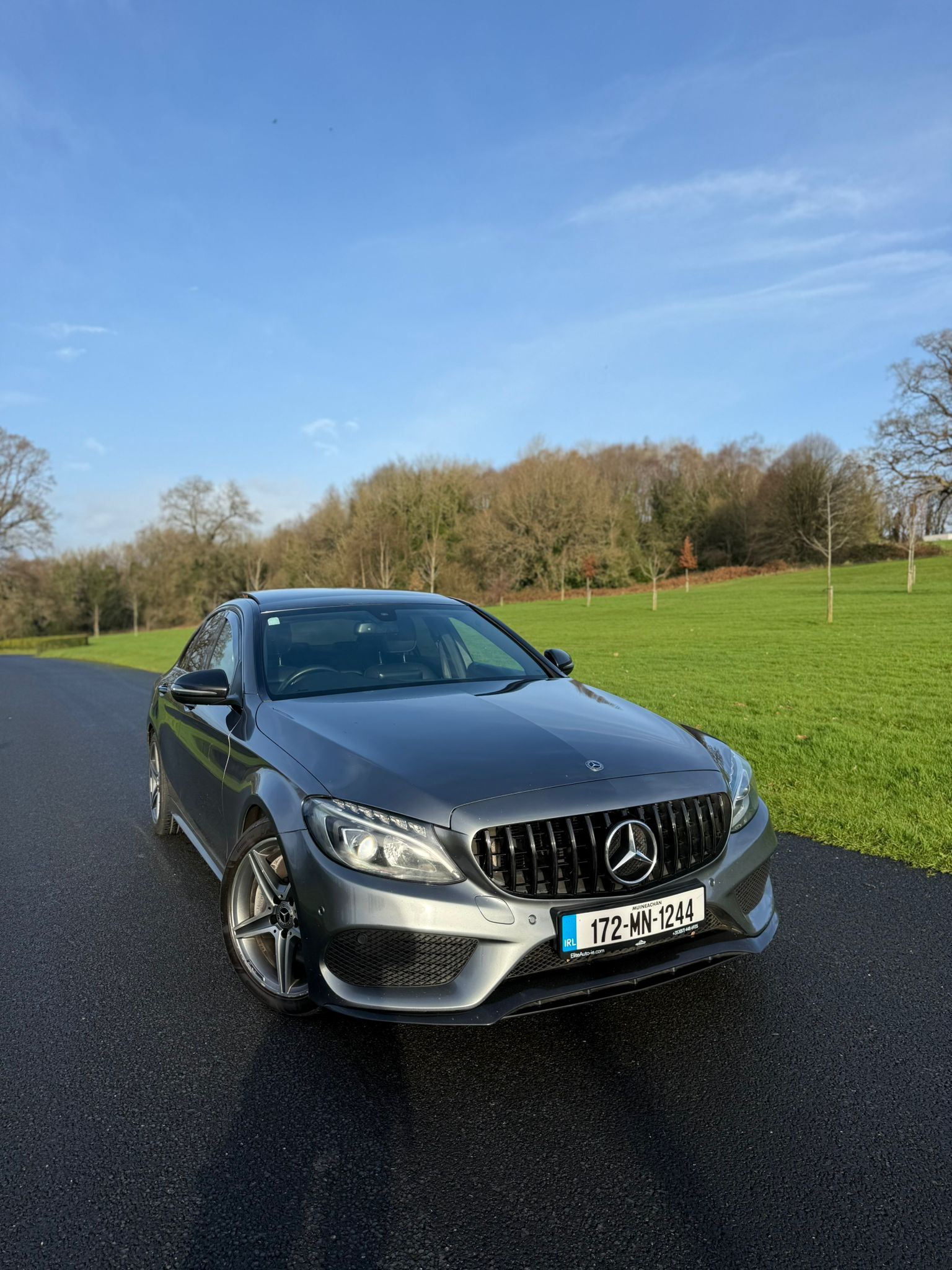 Mercedes-Benz C250 AMG Line Auto gallery image 3