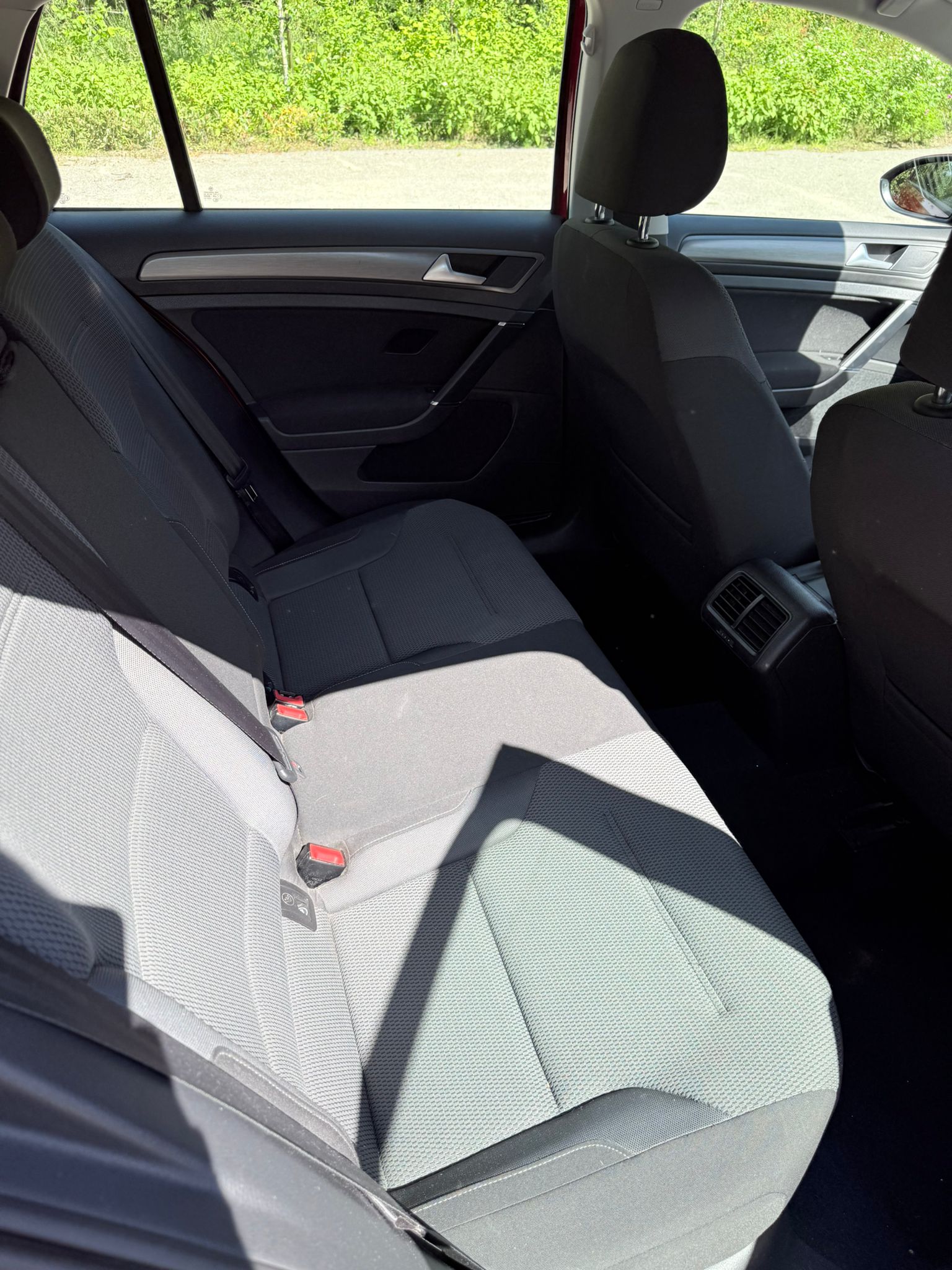 Volkswagen Golf gallery image 8