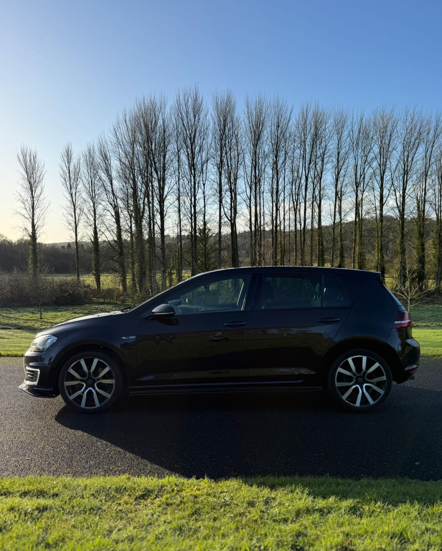 Volkswagen Golf 1.4 PHEV gallery image 6