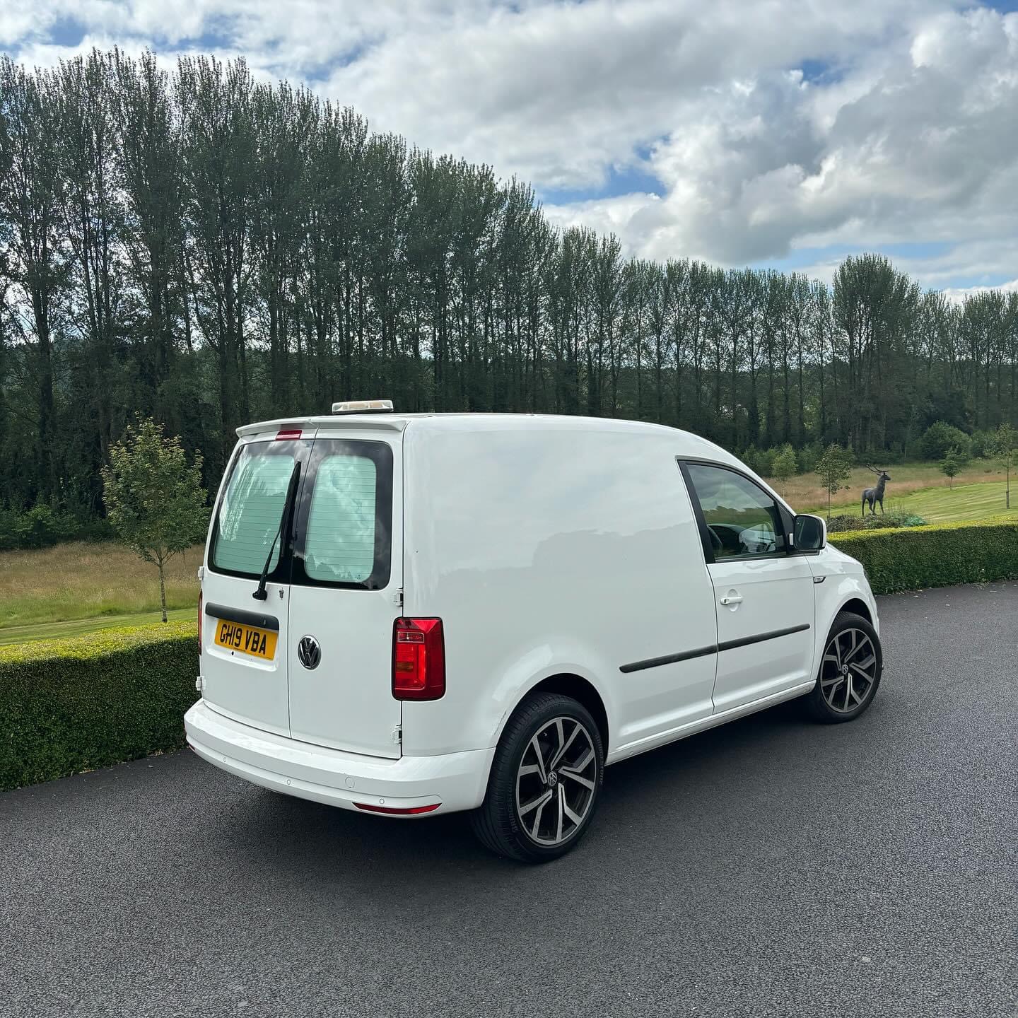 Volkswagen Caddy gallery image 2
