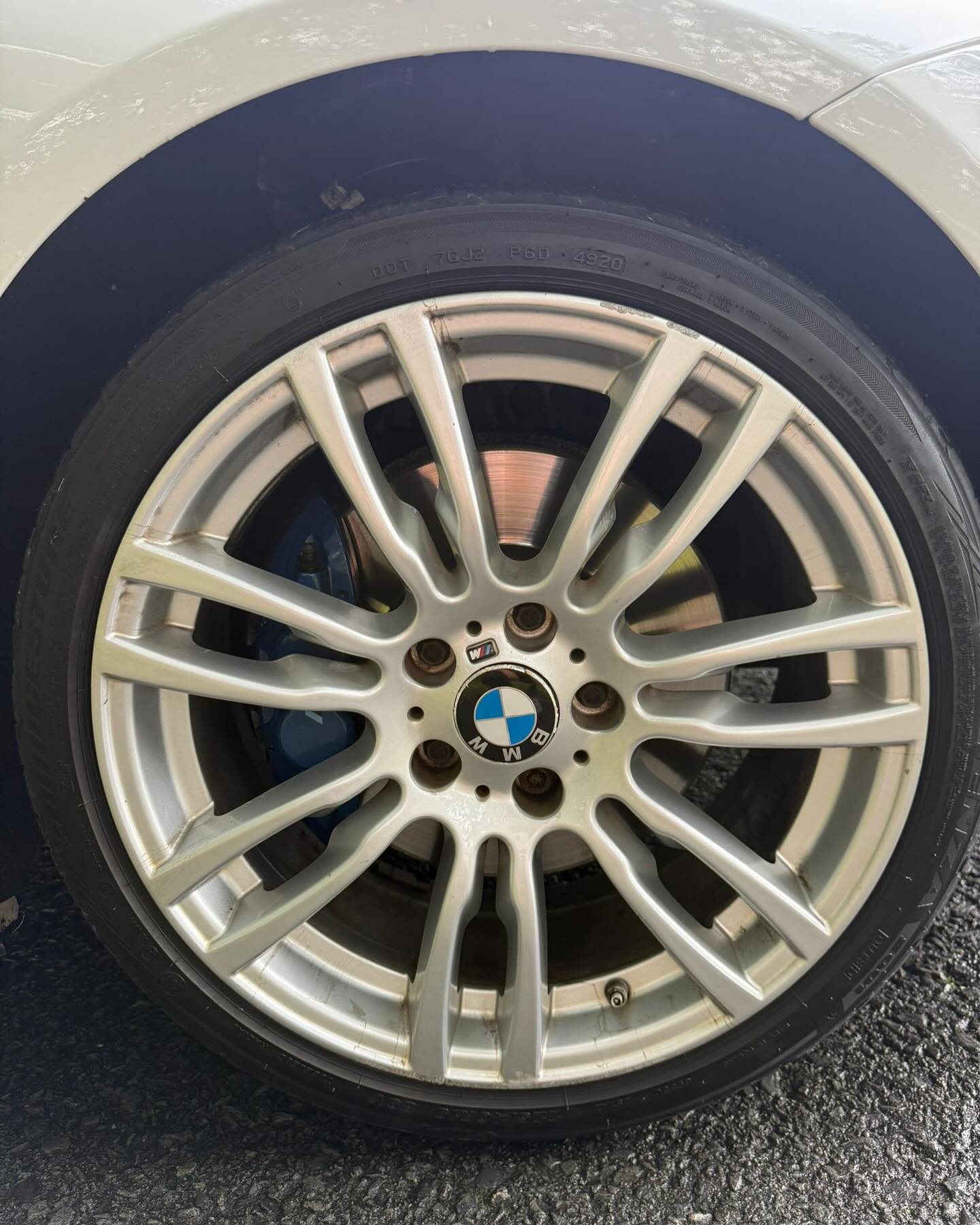 BMW 320d M Sport Shadow Edition Auto gallery image 9