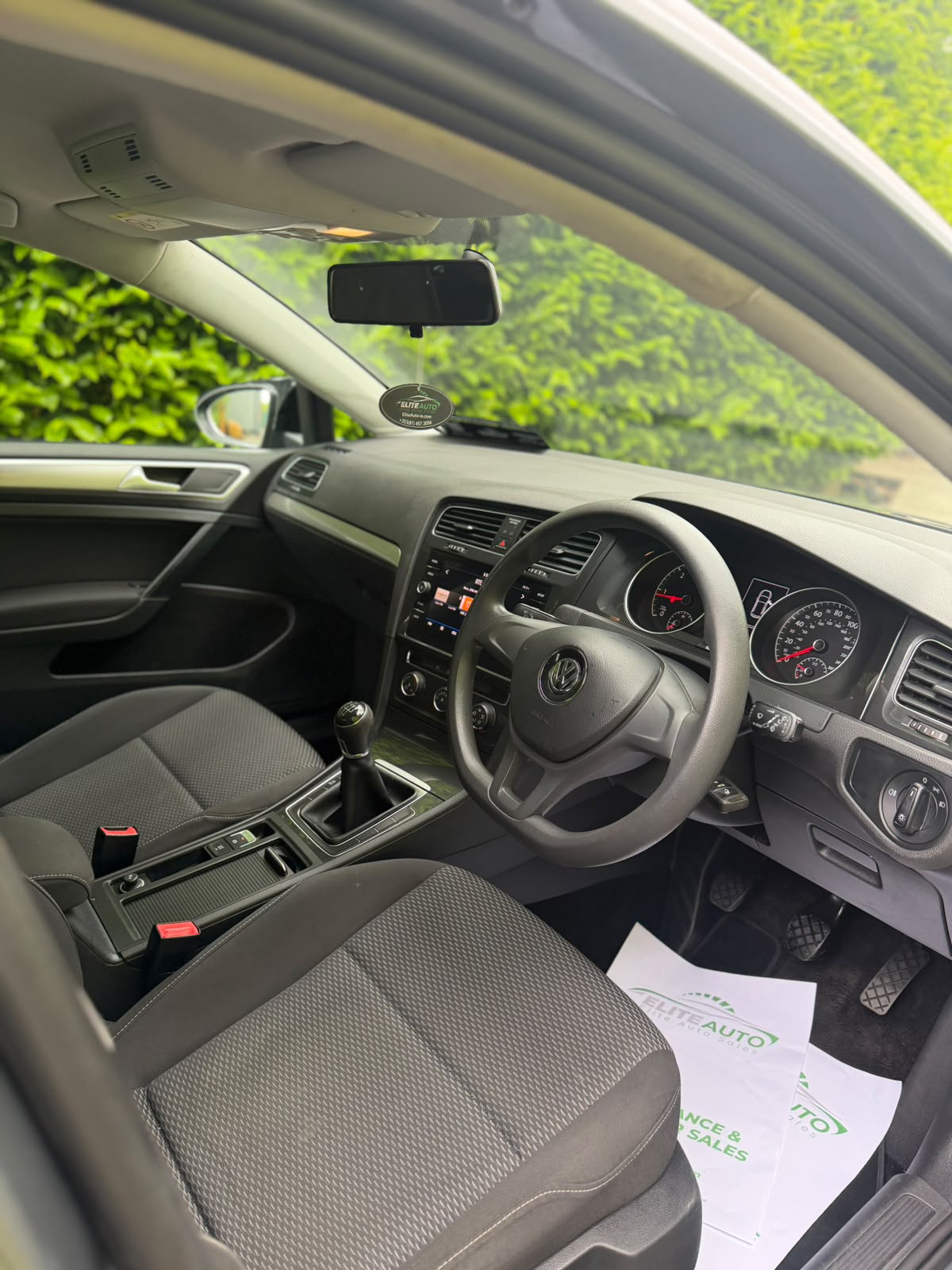 Volkswagen Golf Golf 1.6 TDI gallery image 12