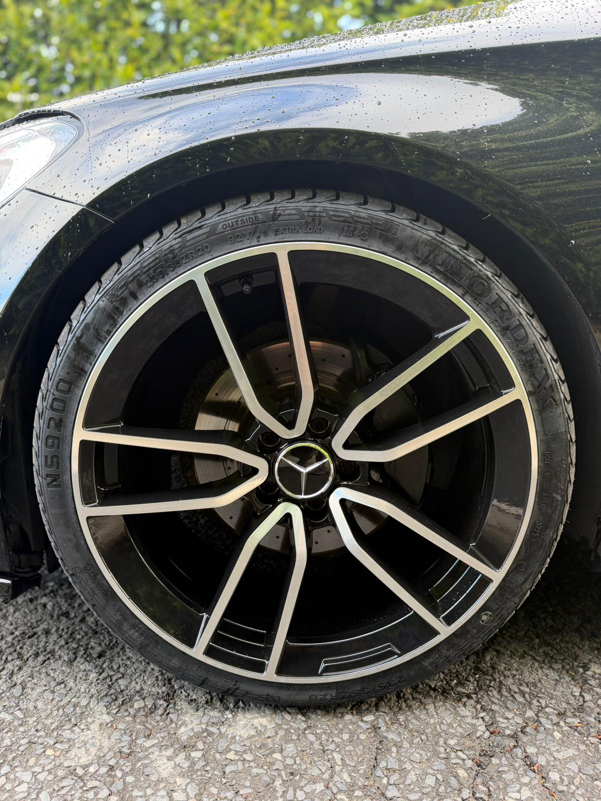 Mercedes-Benz C-Class AMG Line Premium gallery image 9