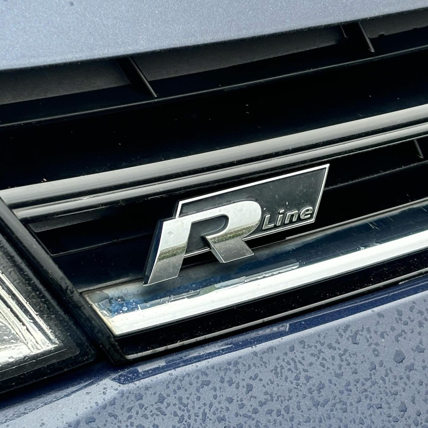 Volkswagen Golf R R - Line 1.2 TSI gallery image 6