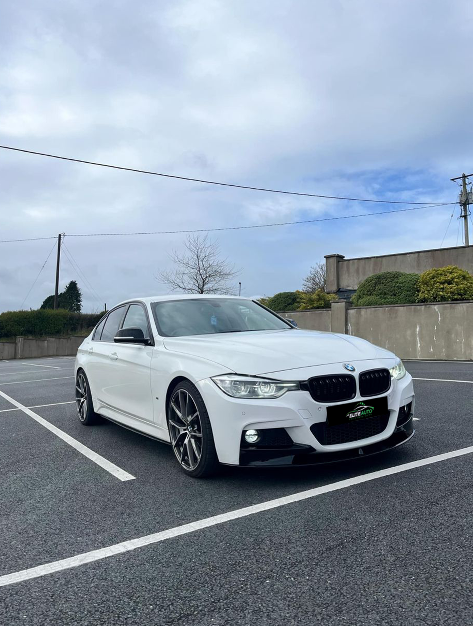 BMW 330e gallery image 4