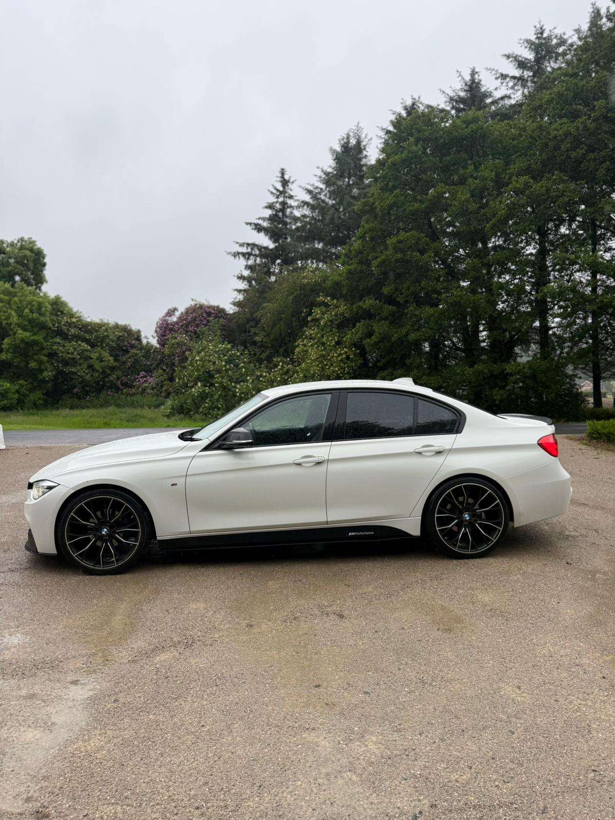 BMW 320d M Sport Auto gallery image 3