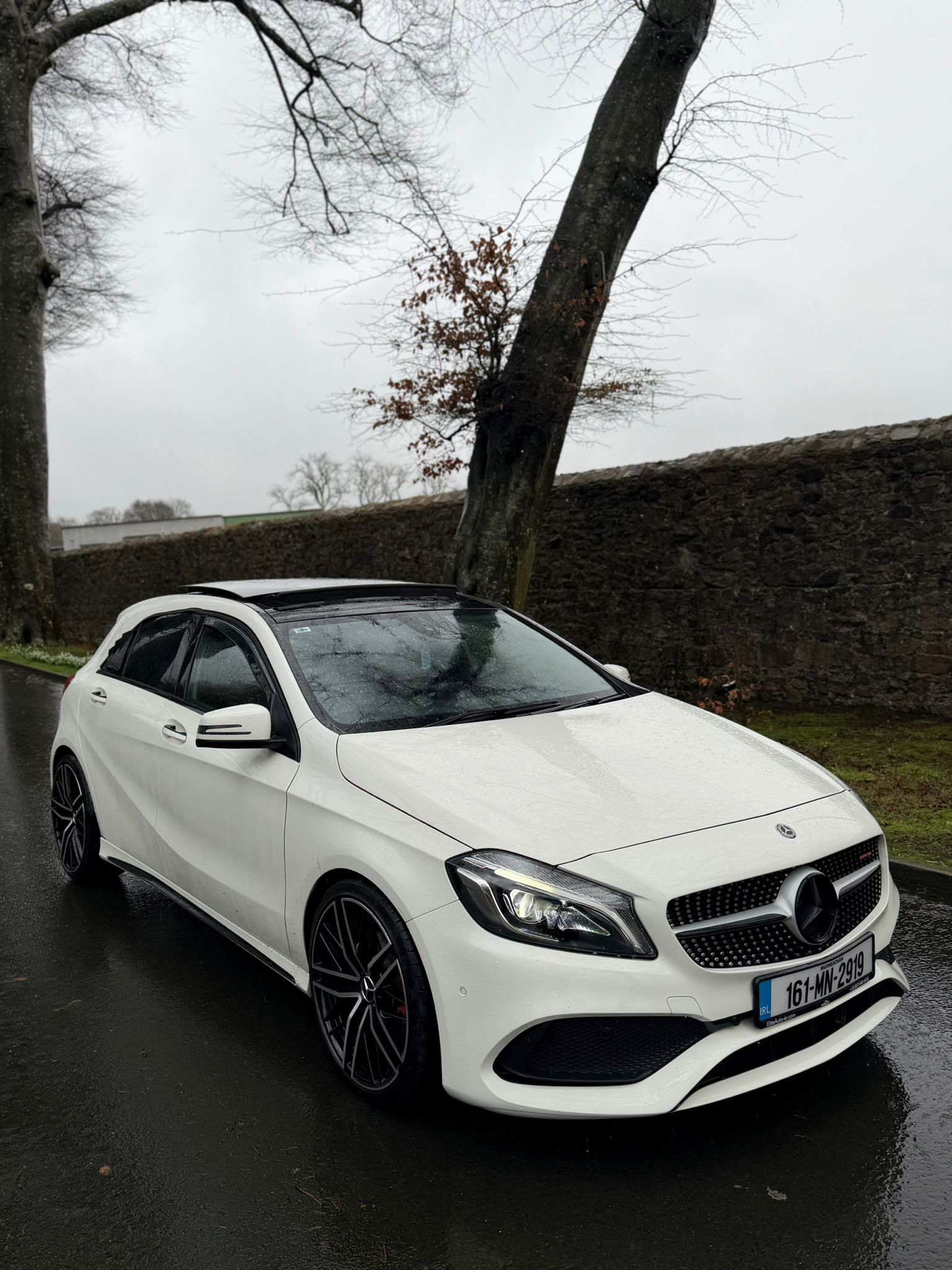 Mercedes-Benz C-Class AMG Line Premium Auto gallery image 4