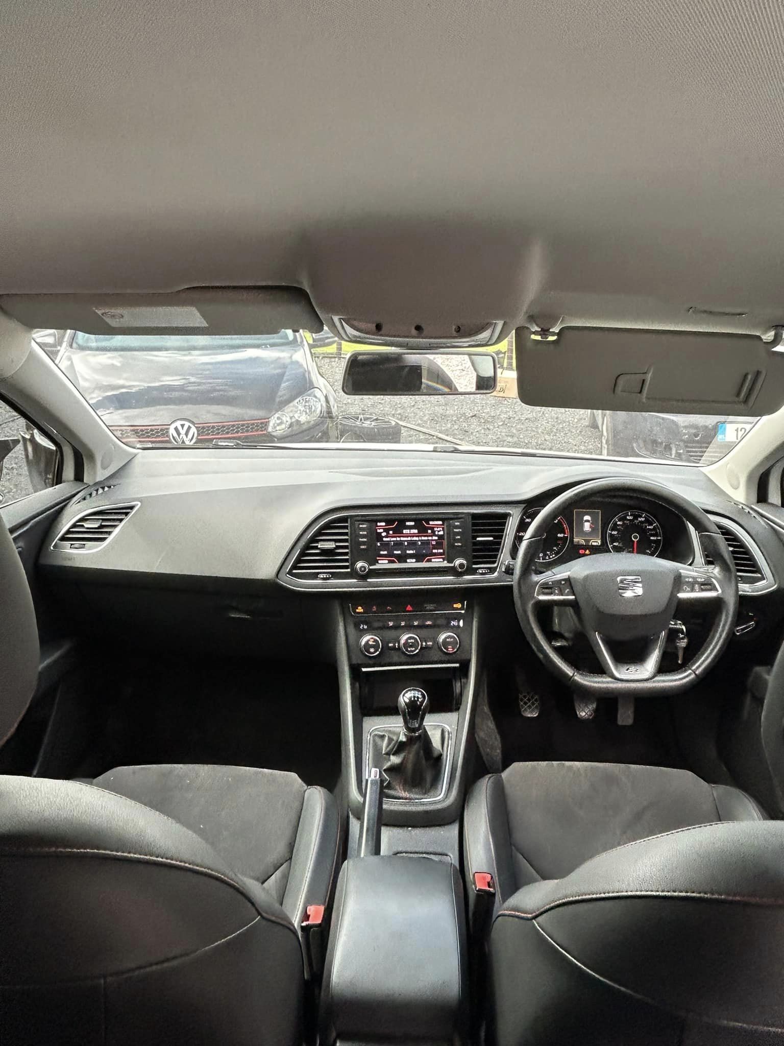SEAT Leon FR 2.0 TDI gallery image 4