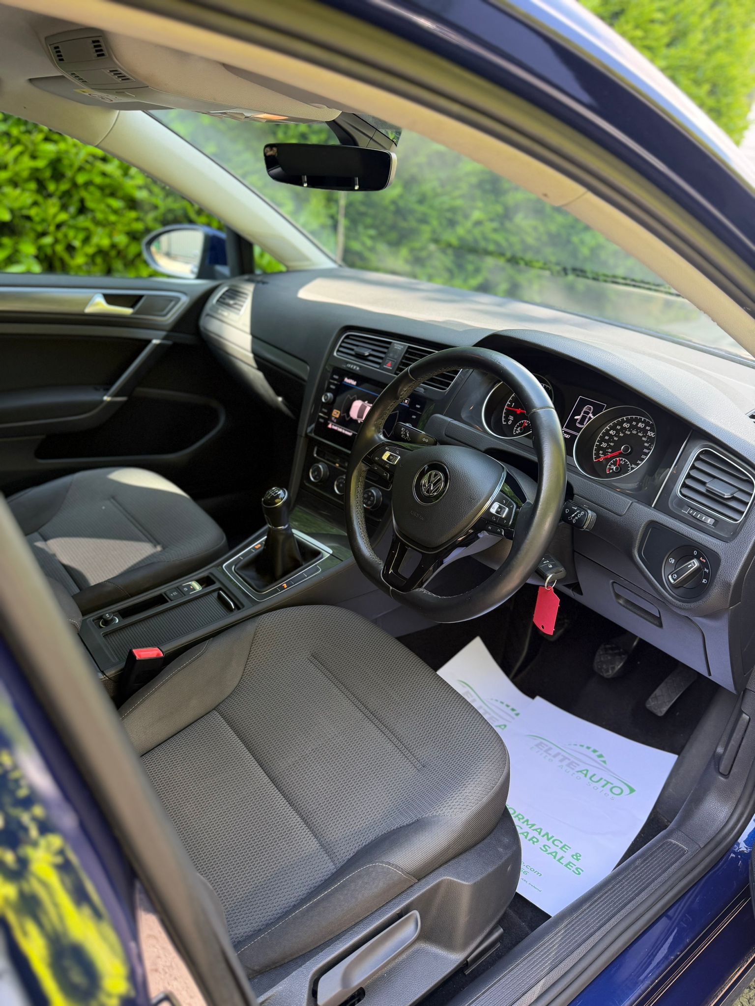 Volkswagen Golf 1.6 TDI gallery image 7