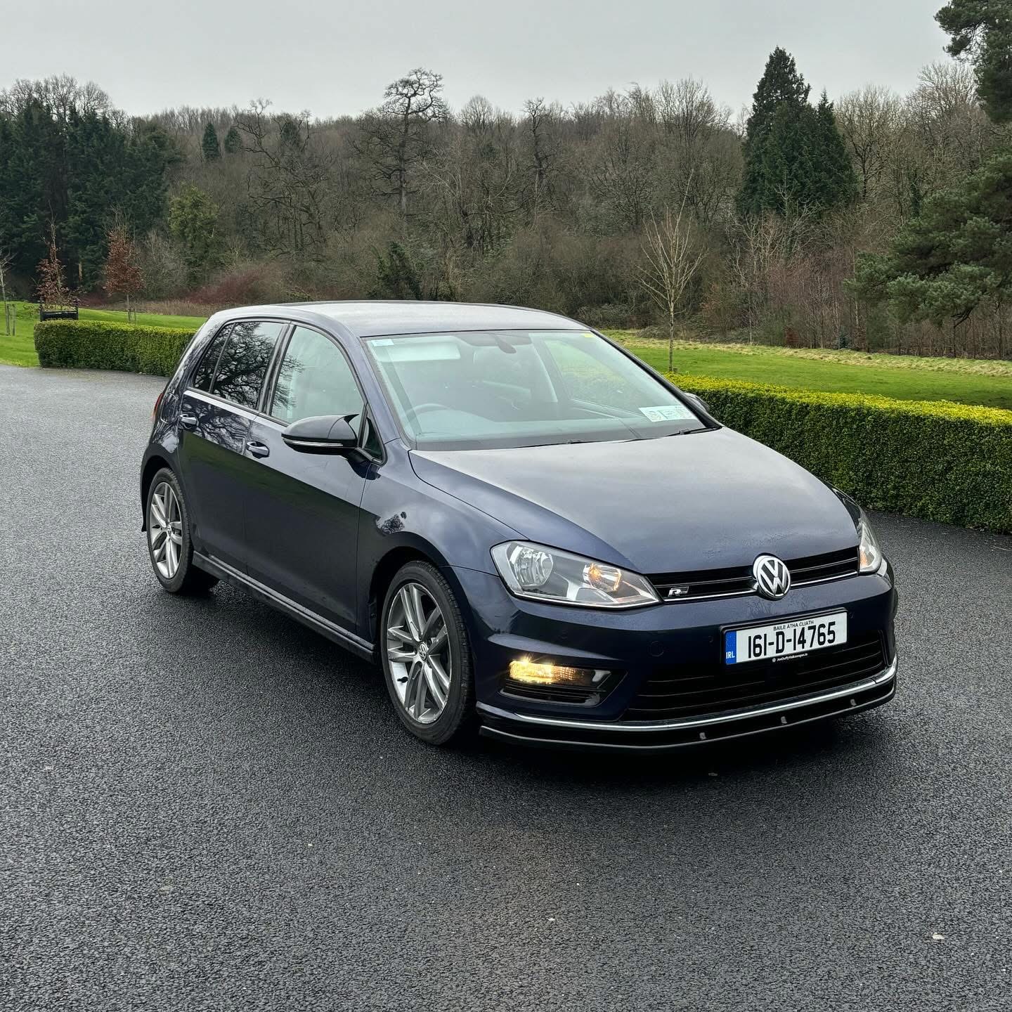 Volkswagen Golf R R - Line 1.2 TSI