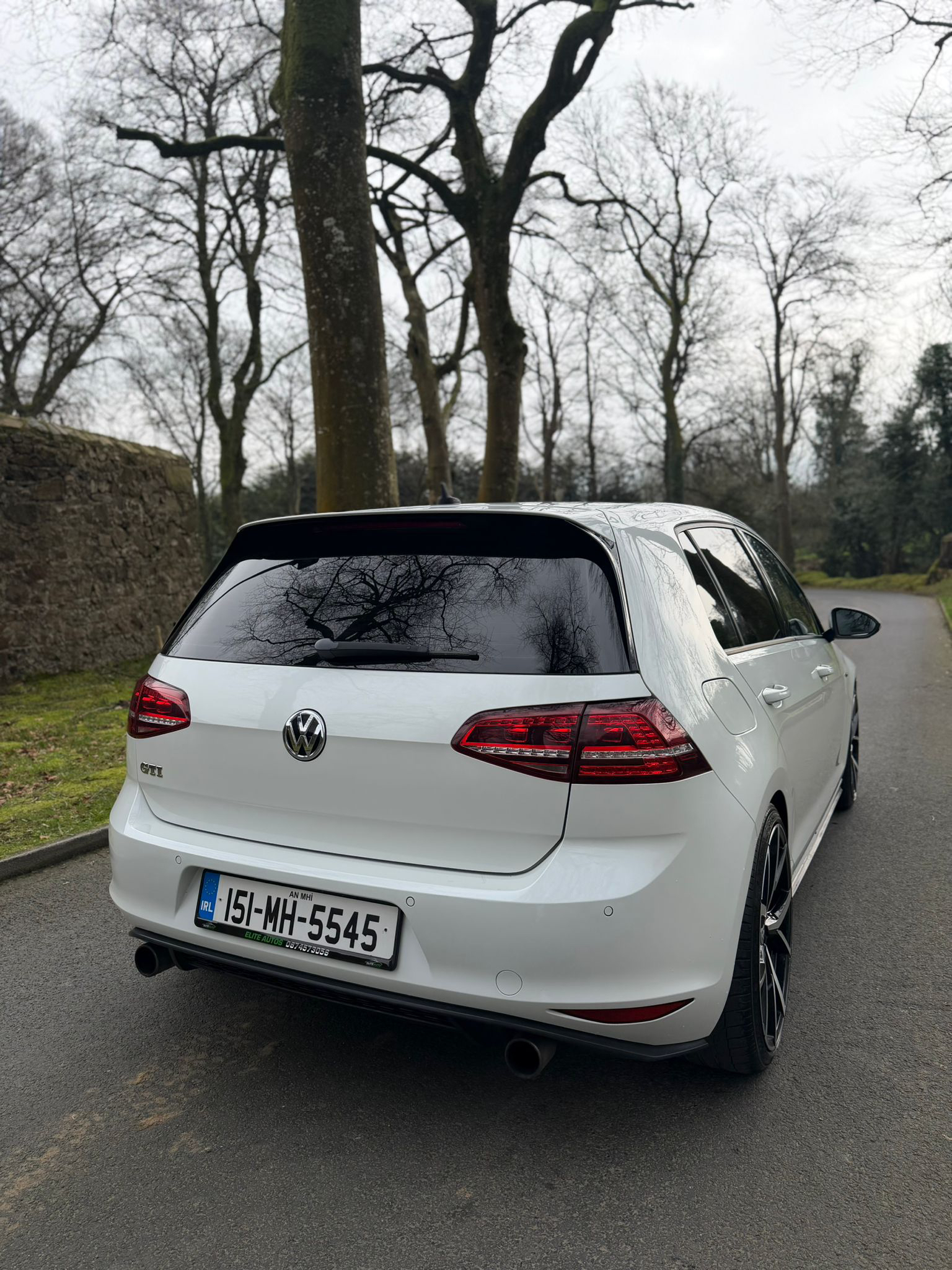 Volkswagen Golf GTI gallery image 6