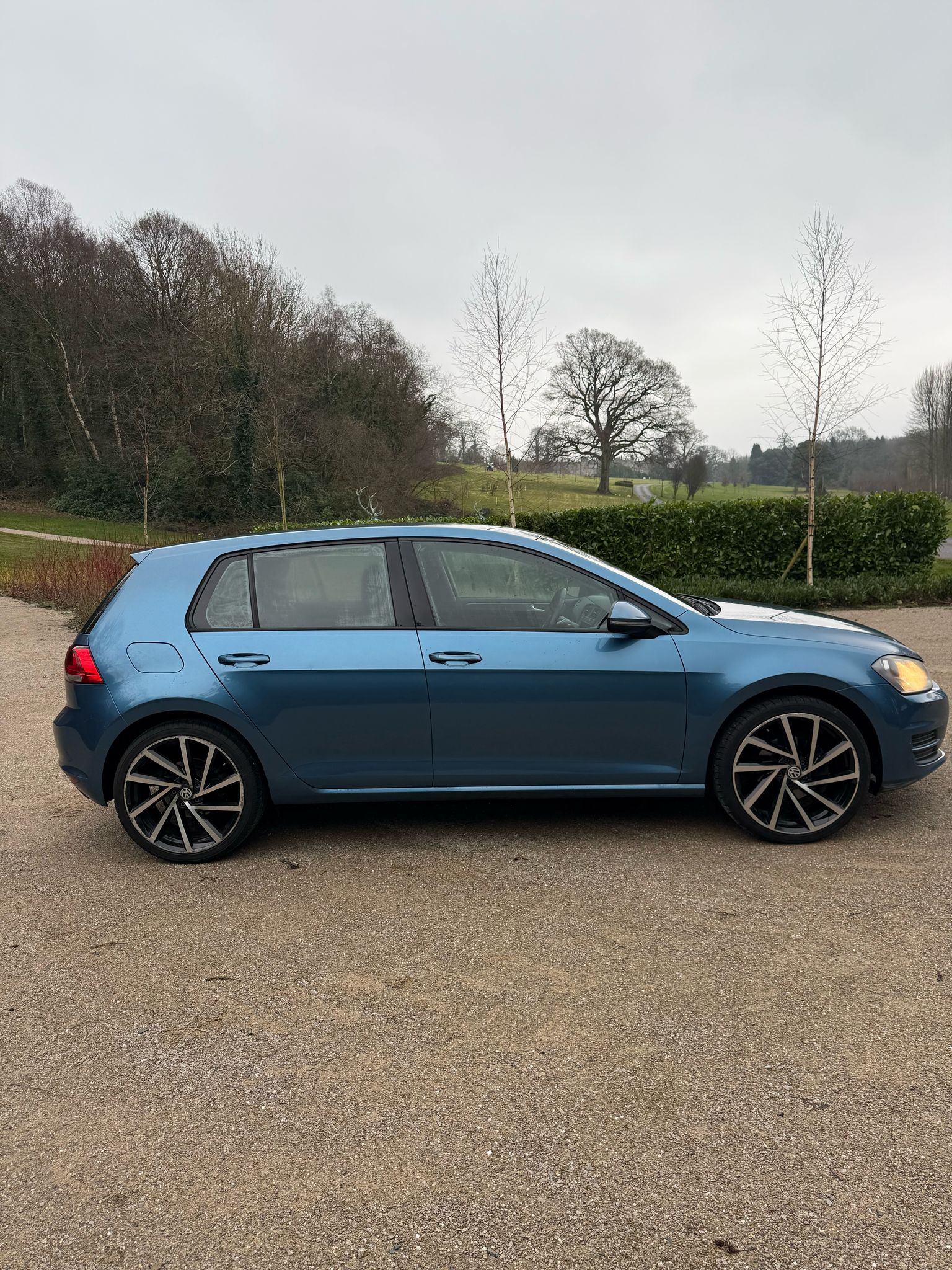 Volkswagen Golf gallery image 7
