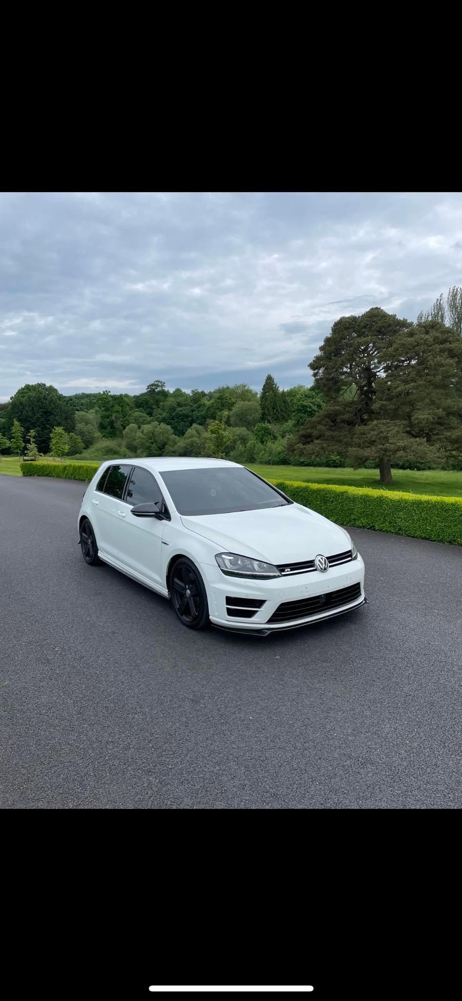 Volkswagen Golf R 400BHP gallery image 2