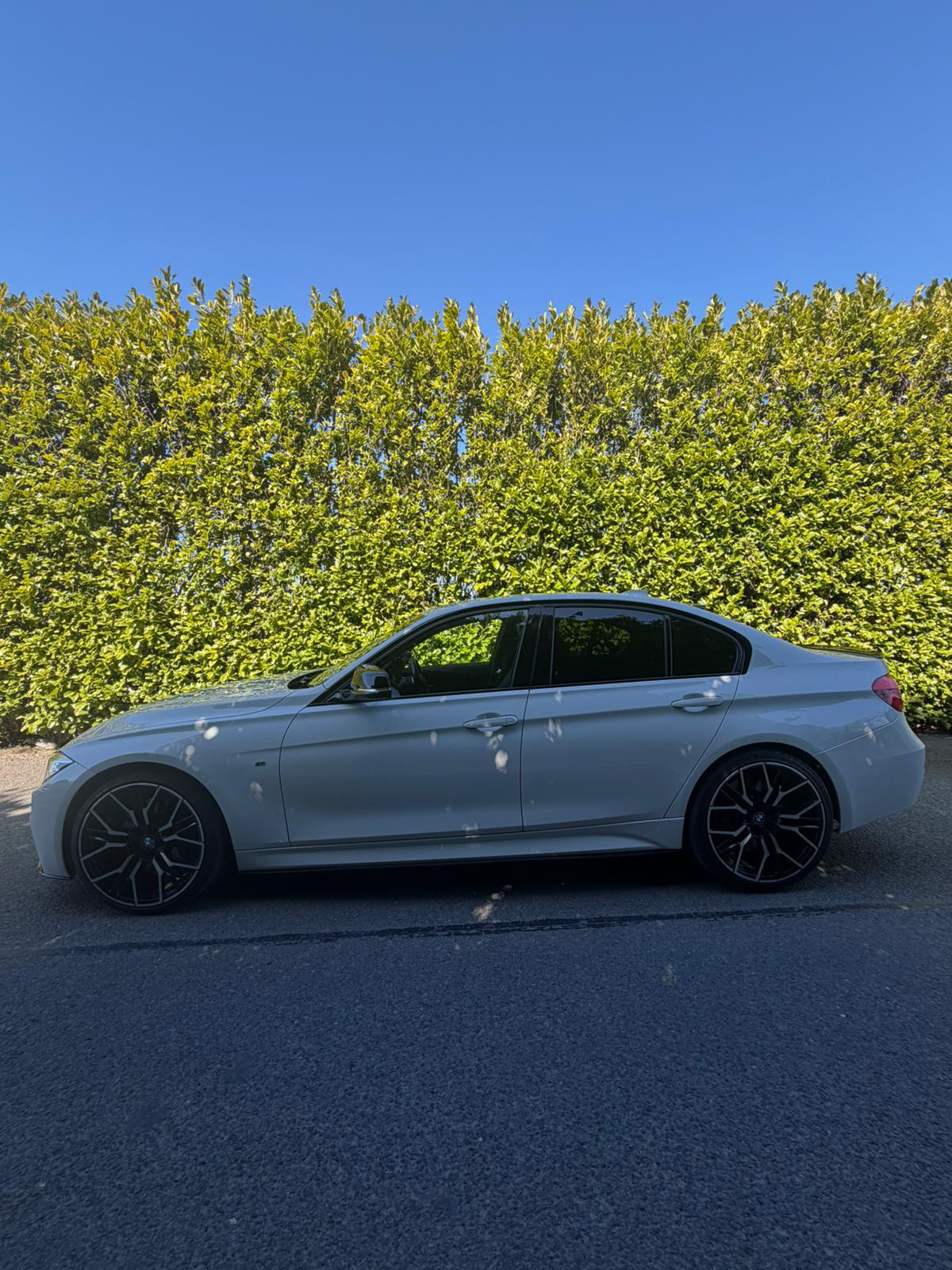 BMW 320d M Sport Shadow Edition Auto gallery image 4