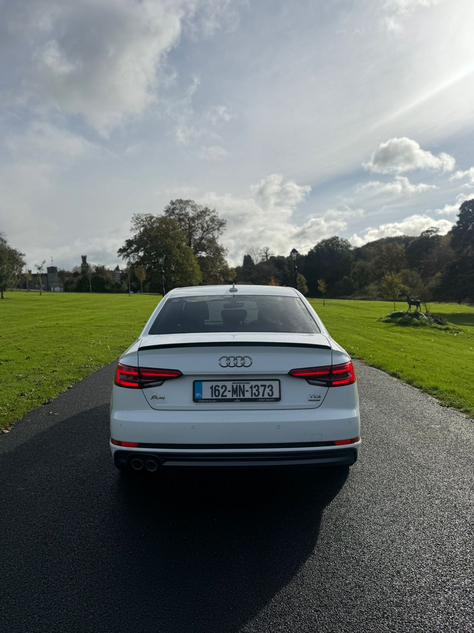 Audi A4 S Line Ultra Auto gallery image 4