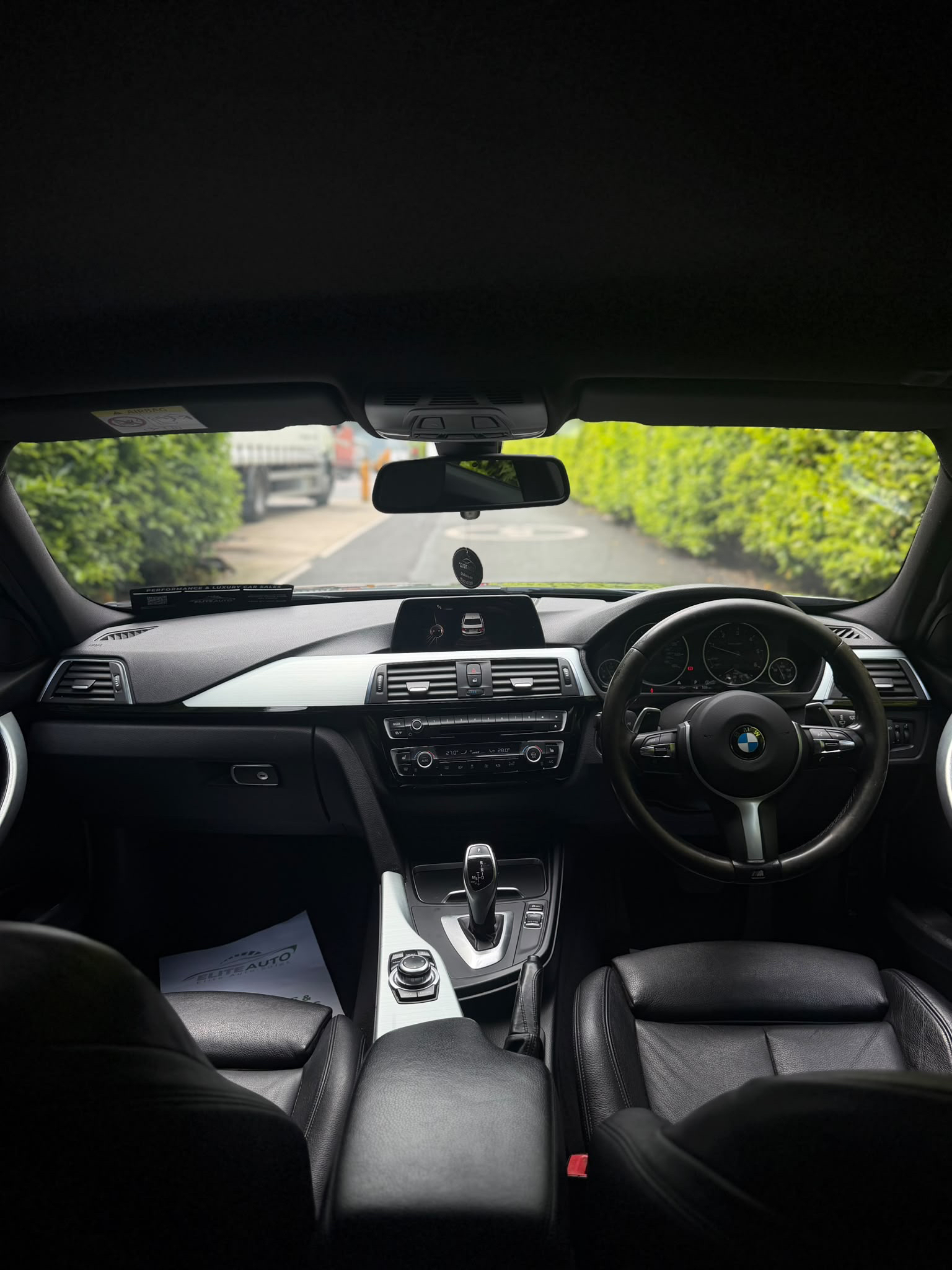 BMW 3 Series 320d M Sport Auto gallery image 10