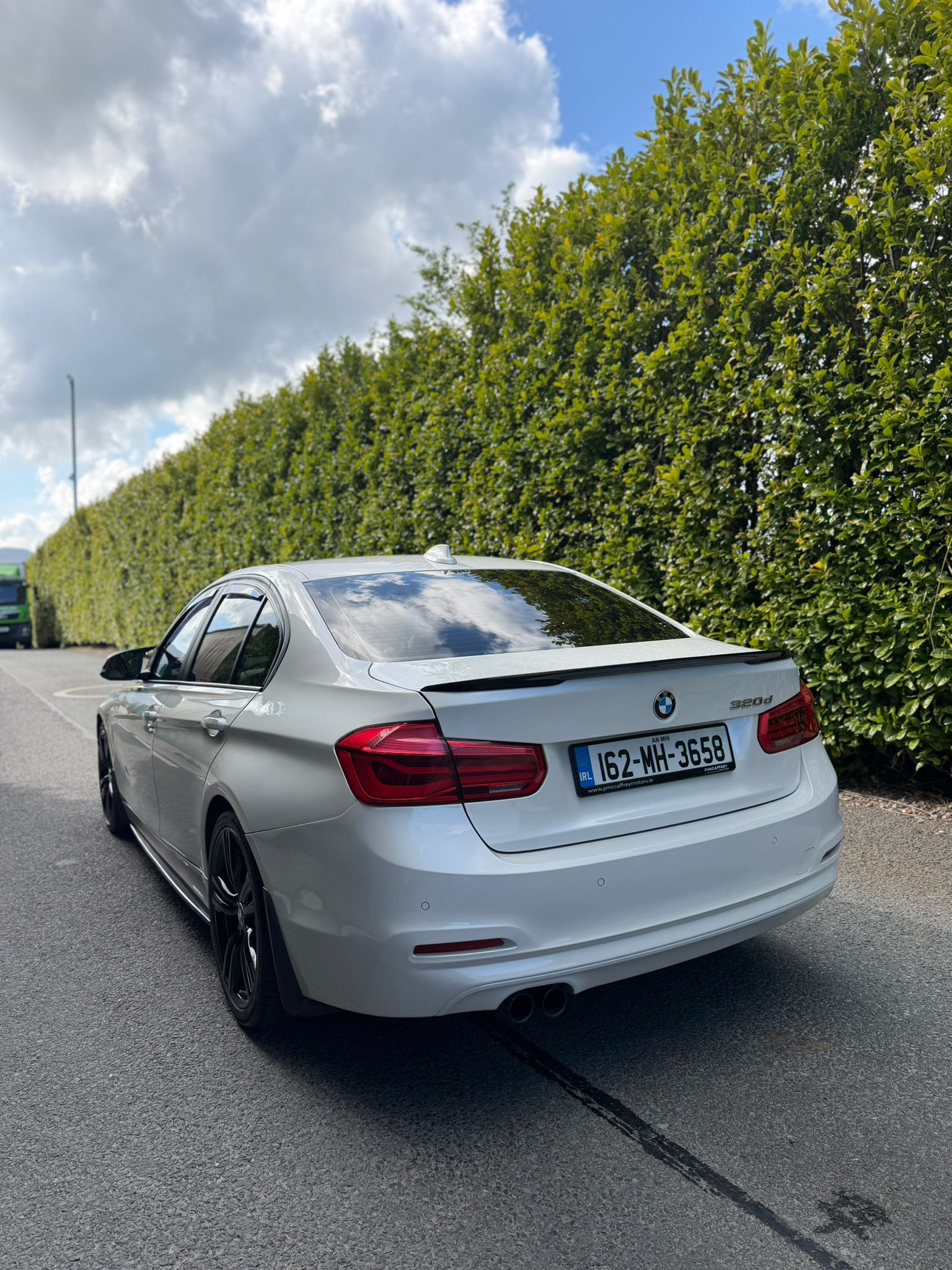 BMW 320d Sport Auto gallery image 5