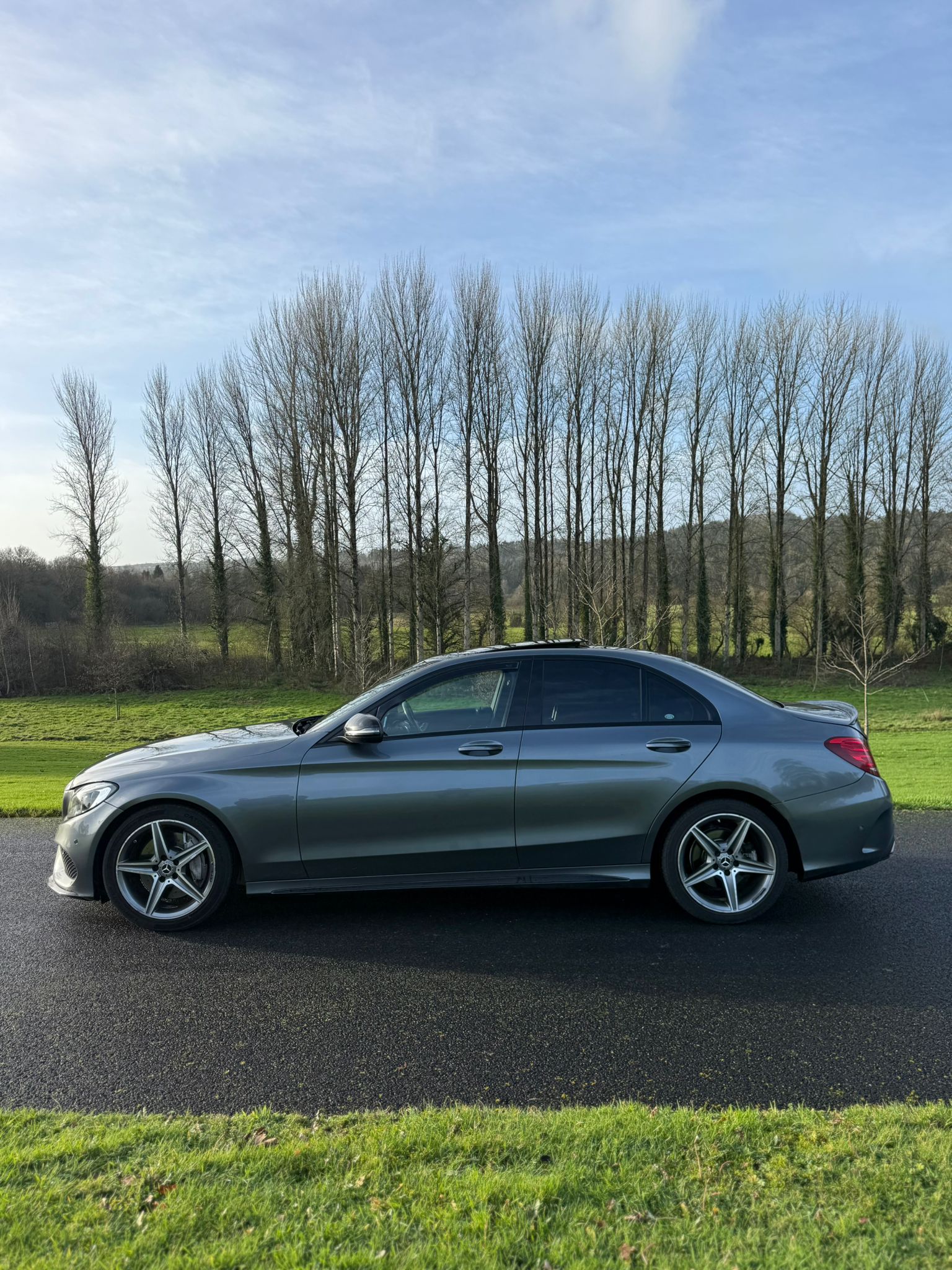 Mercedes-Benz C250 AMG Line Auto gallery image 9