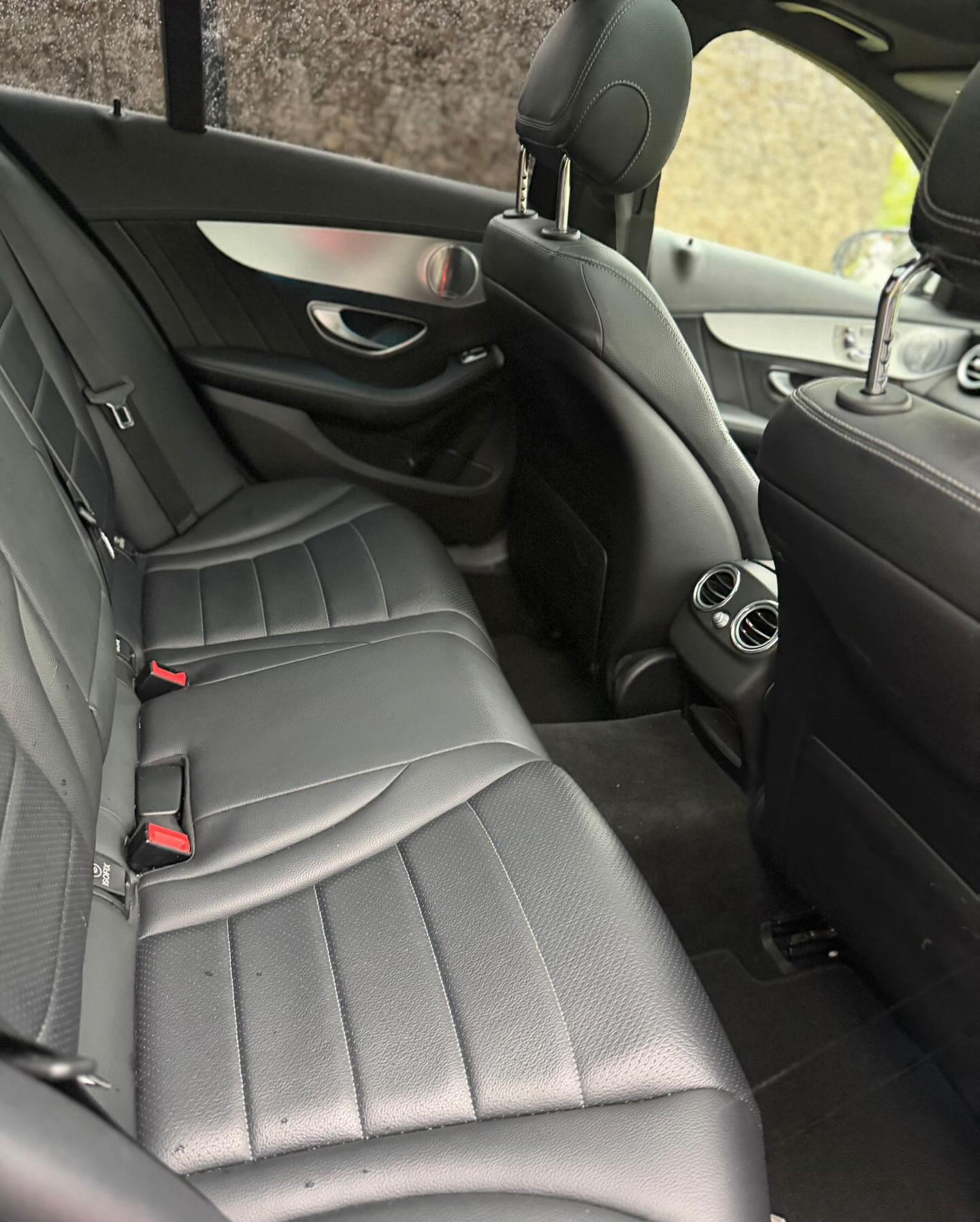 Mercedes-Benz C-Class AMG Line Premium Plus Auto gallery image 9