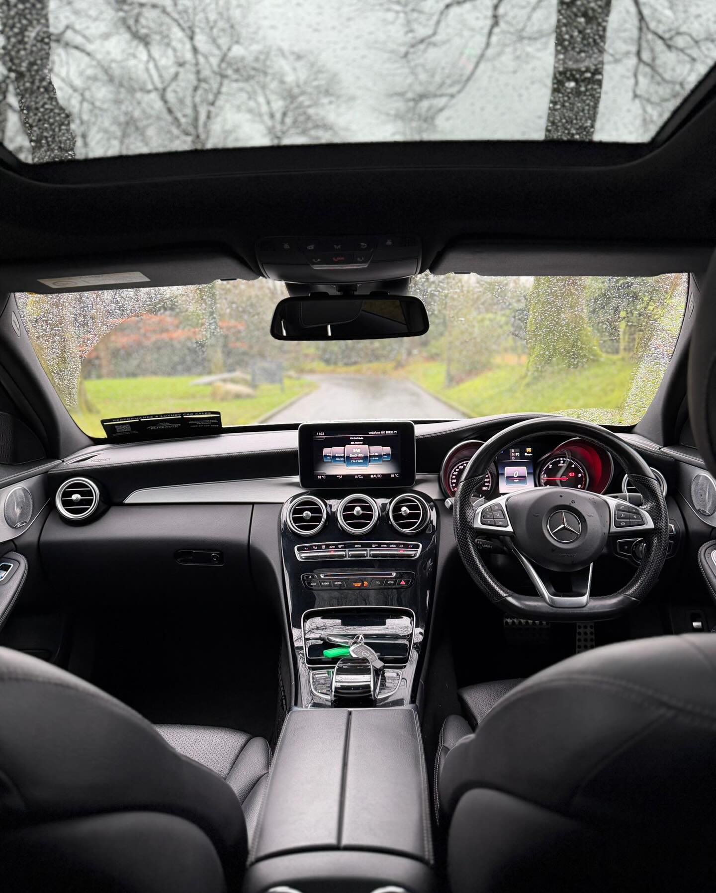 Mercedes-Benz C-Class AMG Line Premium Plus Auto gallery image 10