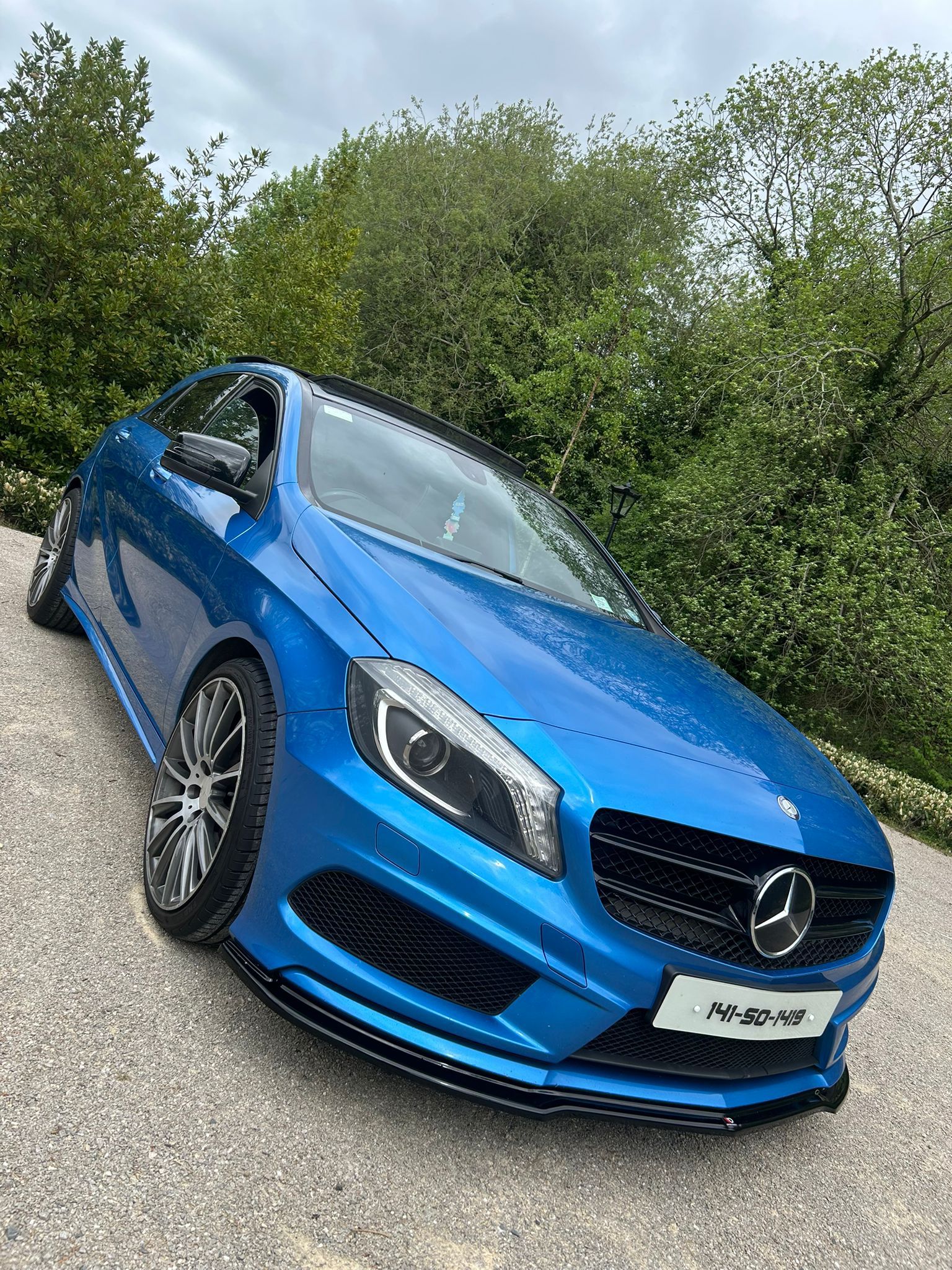 Mercedes-Benz A180 AMG Line gallery image 7
