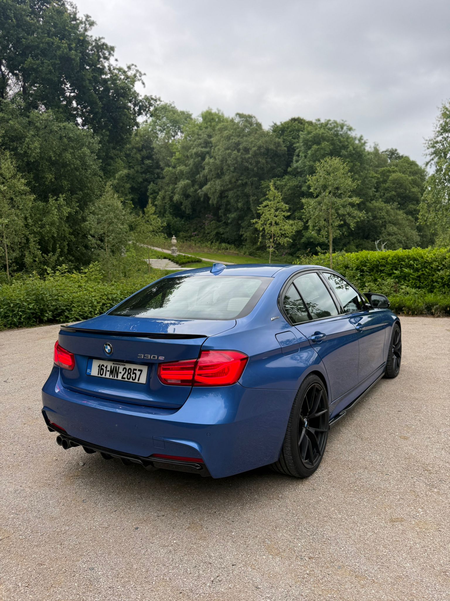 BMW 330e M Sport Auto gallery image 7